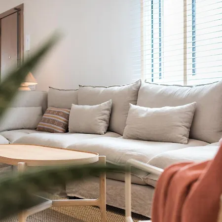 Mediterranean Retreat With 4-bedroom, 3-bath In * Barselona