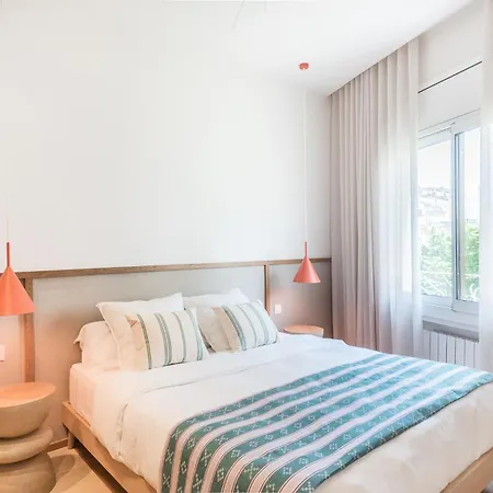 Daire Mediterranean Retreat With 4-bedroom, 3-bath In *