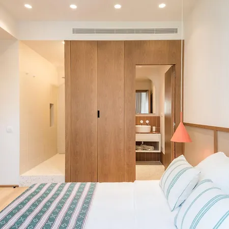 Mediterranean Retreat With 4-bedroom, 3-bath In Daire